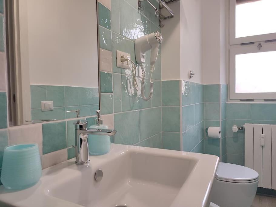 Sunnyhome- Ostia Lido Vista Mare 2 Bagni Экстерьер фото