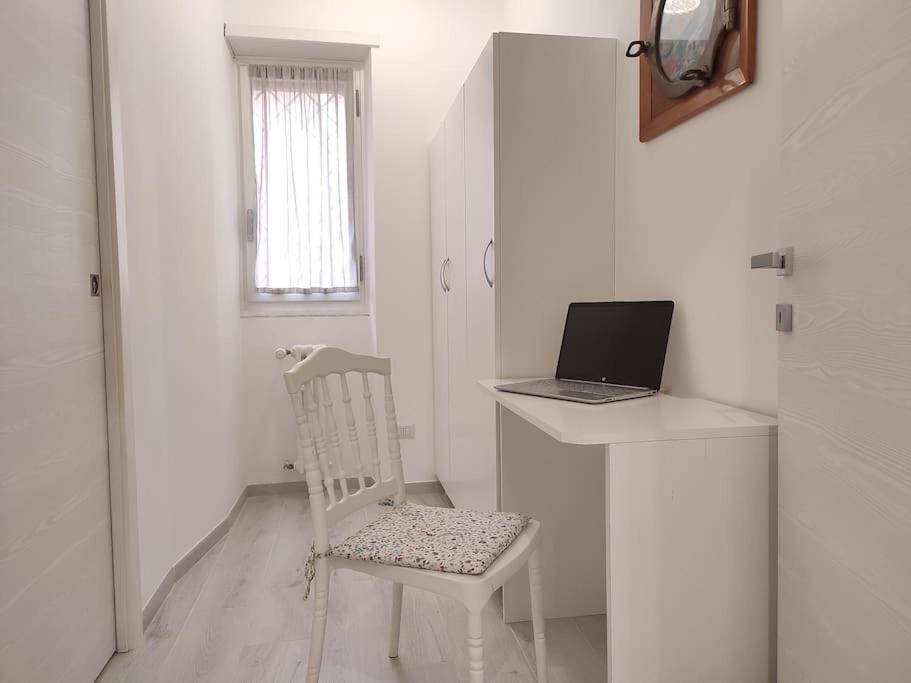 Sunnyhome- Ostia Lido Vista Mare 2 Bagni Экстерьер фото